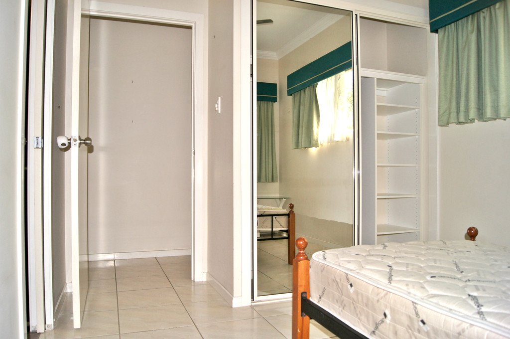 78/21 Shute Harbour Road CANNONVALE 14