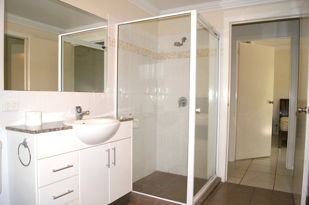 78/21 Shute Harbour Road CANNONVALE 16