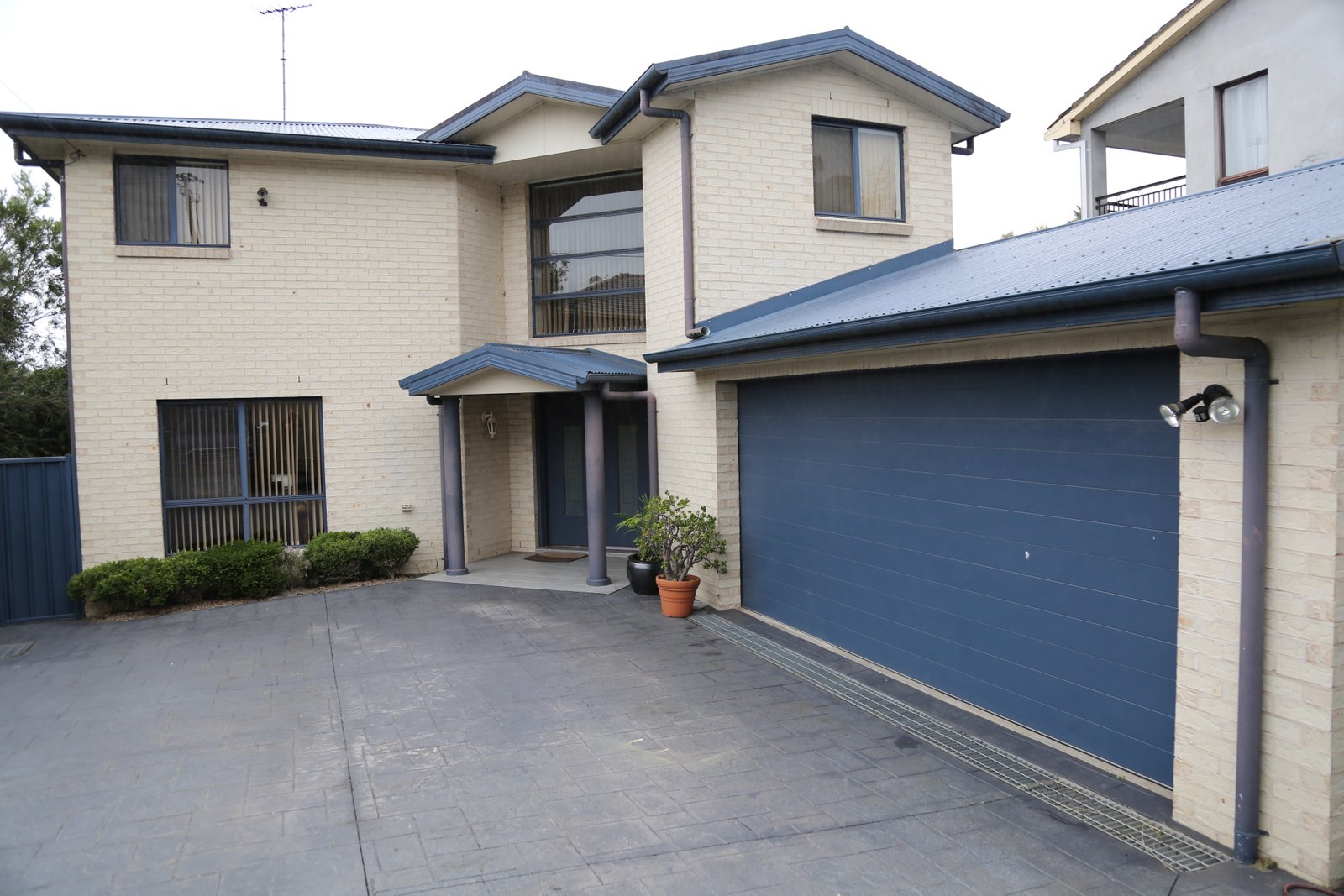 782a Henry Lawson Drive PICNIC POINT 1