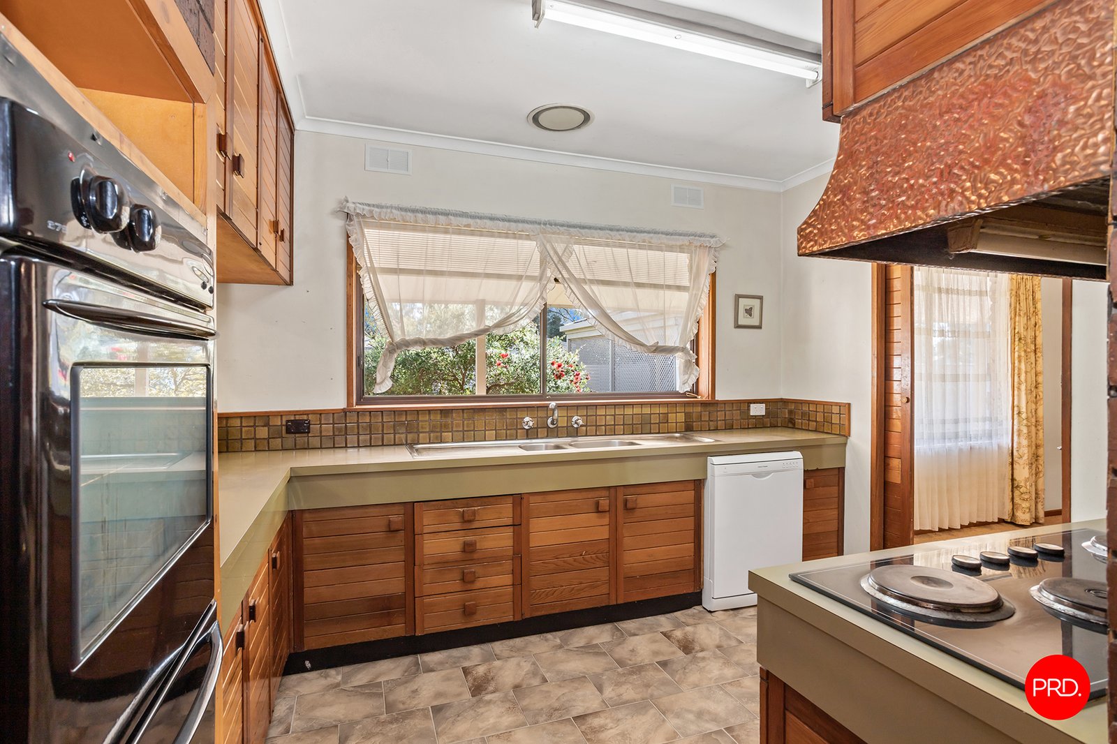 783 Midland Highway HUNTLY 8