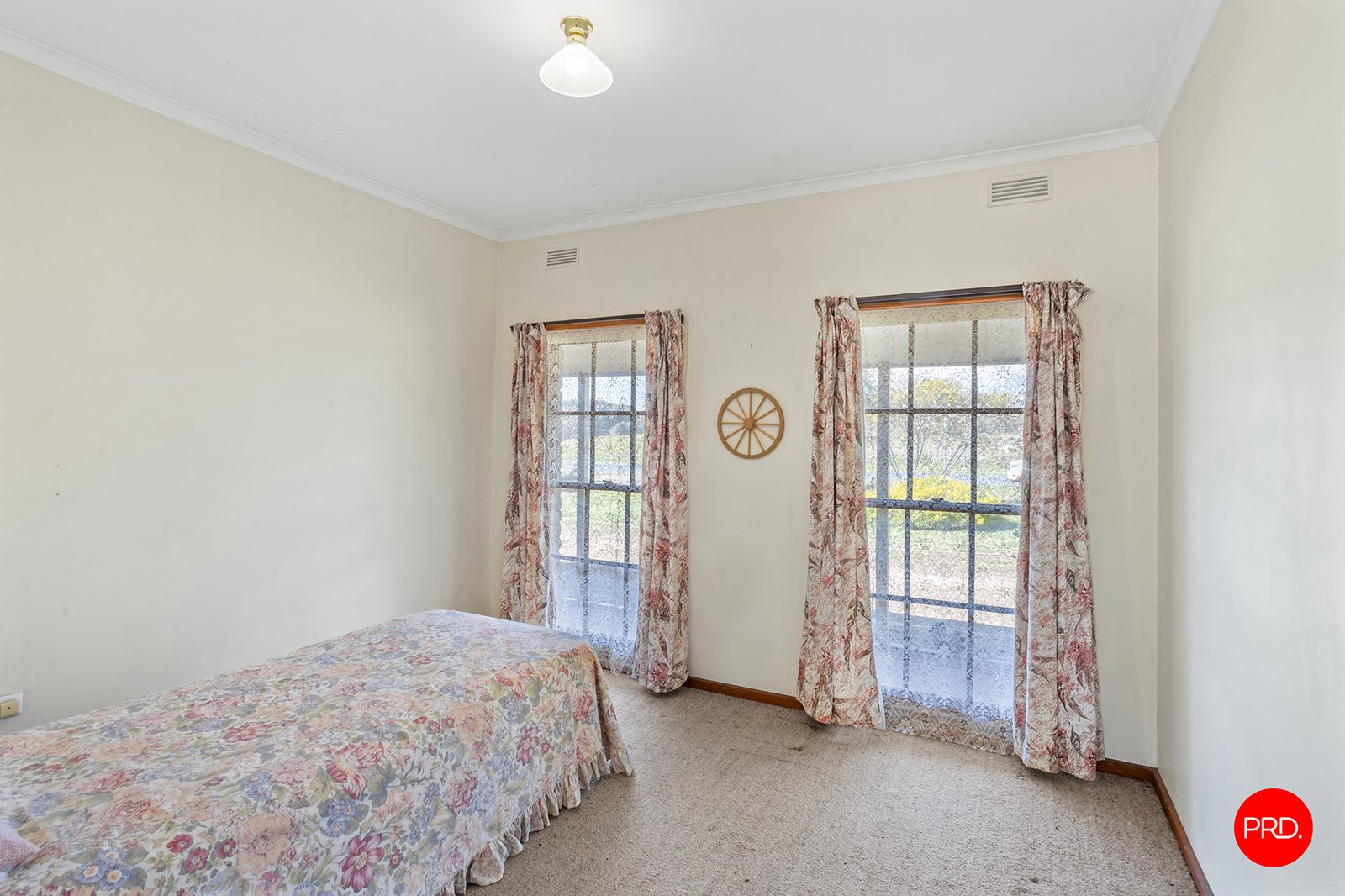 783 Midland Highway HUNTLY 15