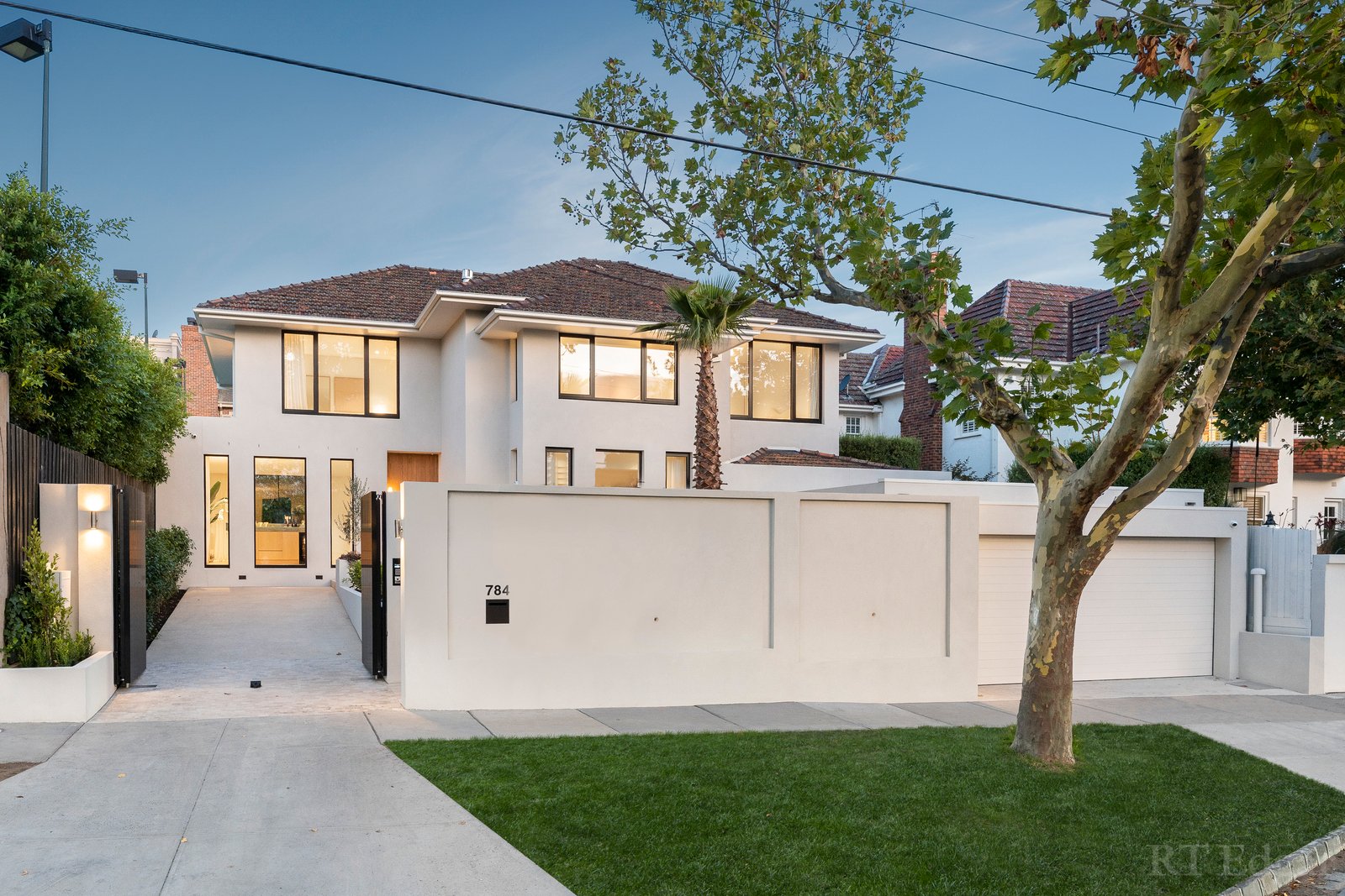 Real Estate and Property in 784 Orrong Road, Toorak, VIC