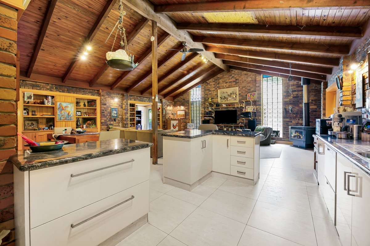 786 Tallebudgera Creek Road Tallebudgera Valley 13