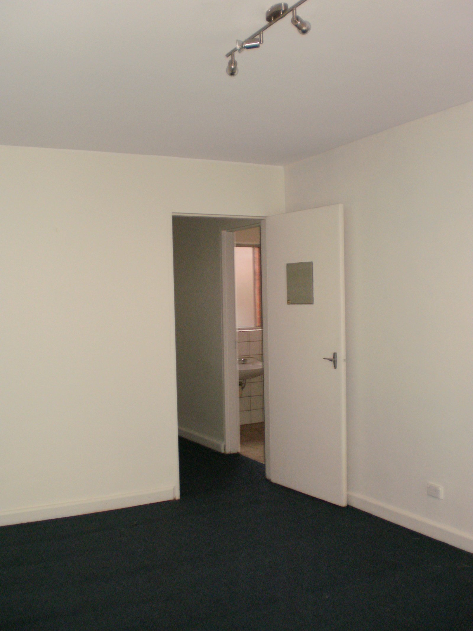 Gallery: 7/89 Collins Street