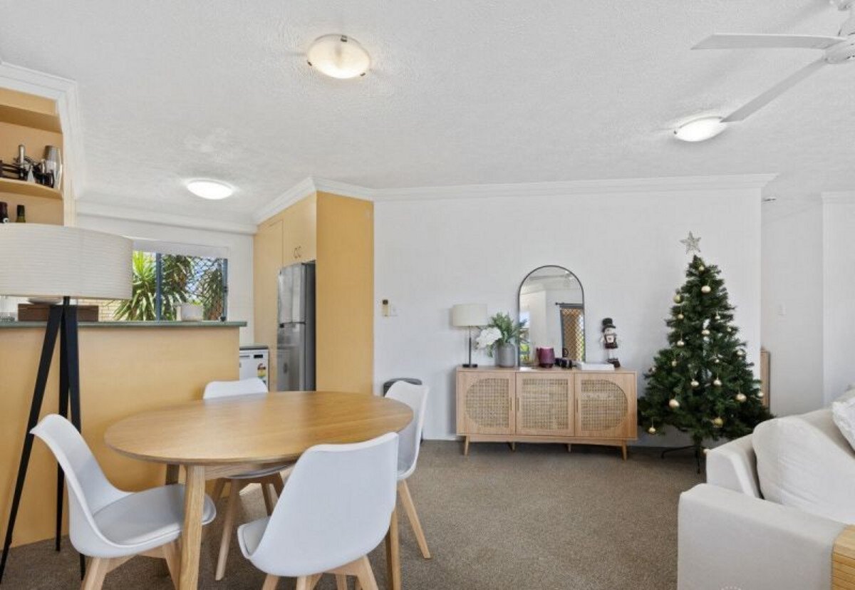 7/89 Frank Street Labrador 5