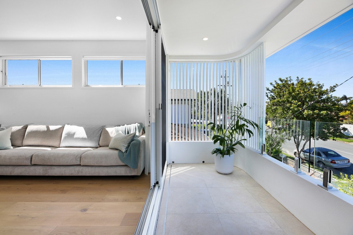 78A Nobby Parade Miami 22