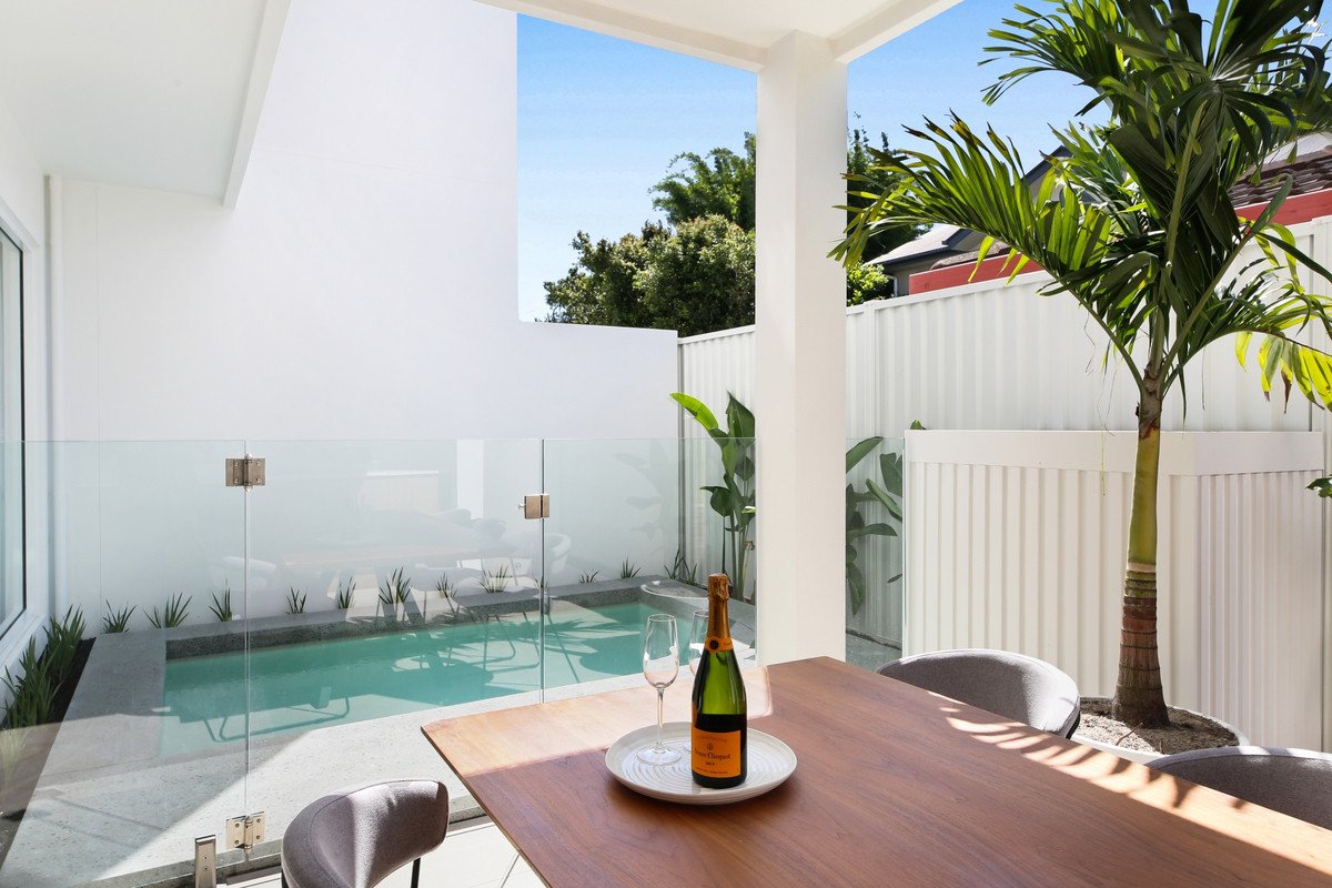 78A Nobby Parade Miami 25