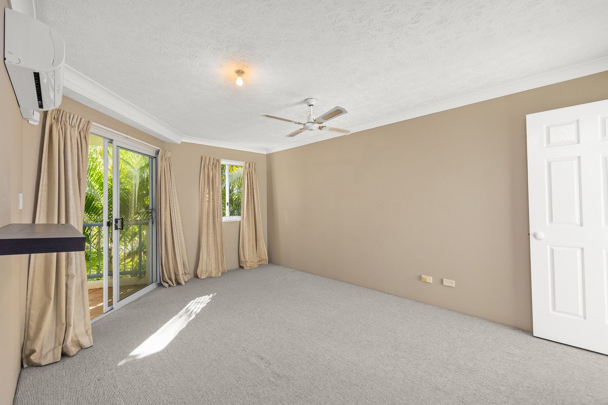 7/9-13 Madang Crescent Runaway Bay 1