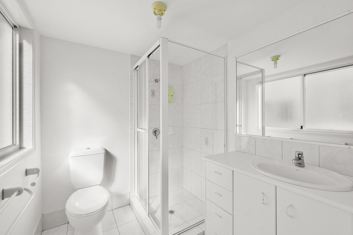 7/9-13 Madang Crescent Runaway Bay 5