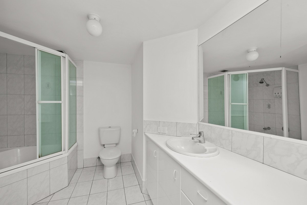 7/9-13 Madang Crescent Runaway Bay 7