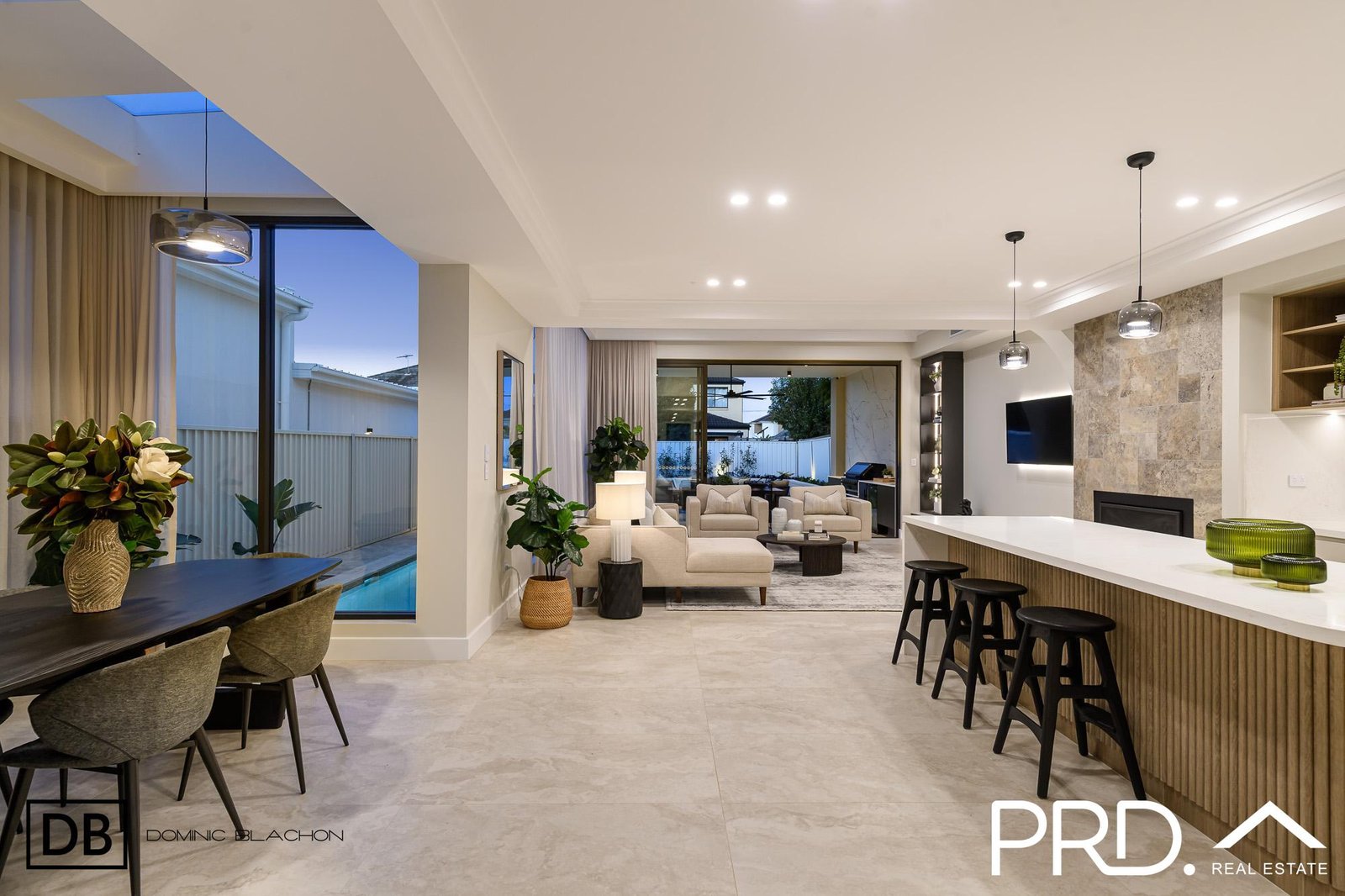 79 Apex Ave  PICNIC POINT 4