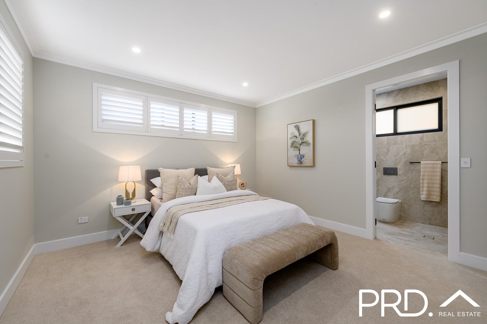 79 Apex Ave  PICNIC POINT 10