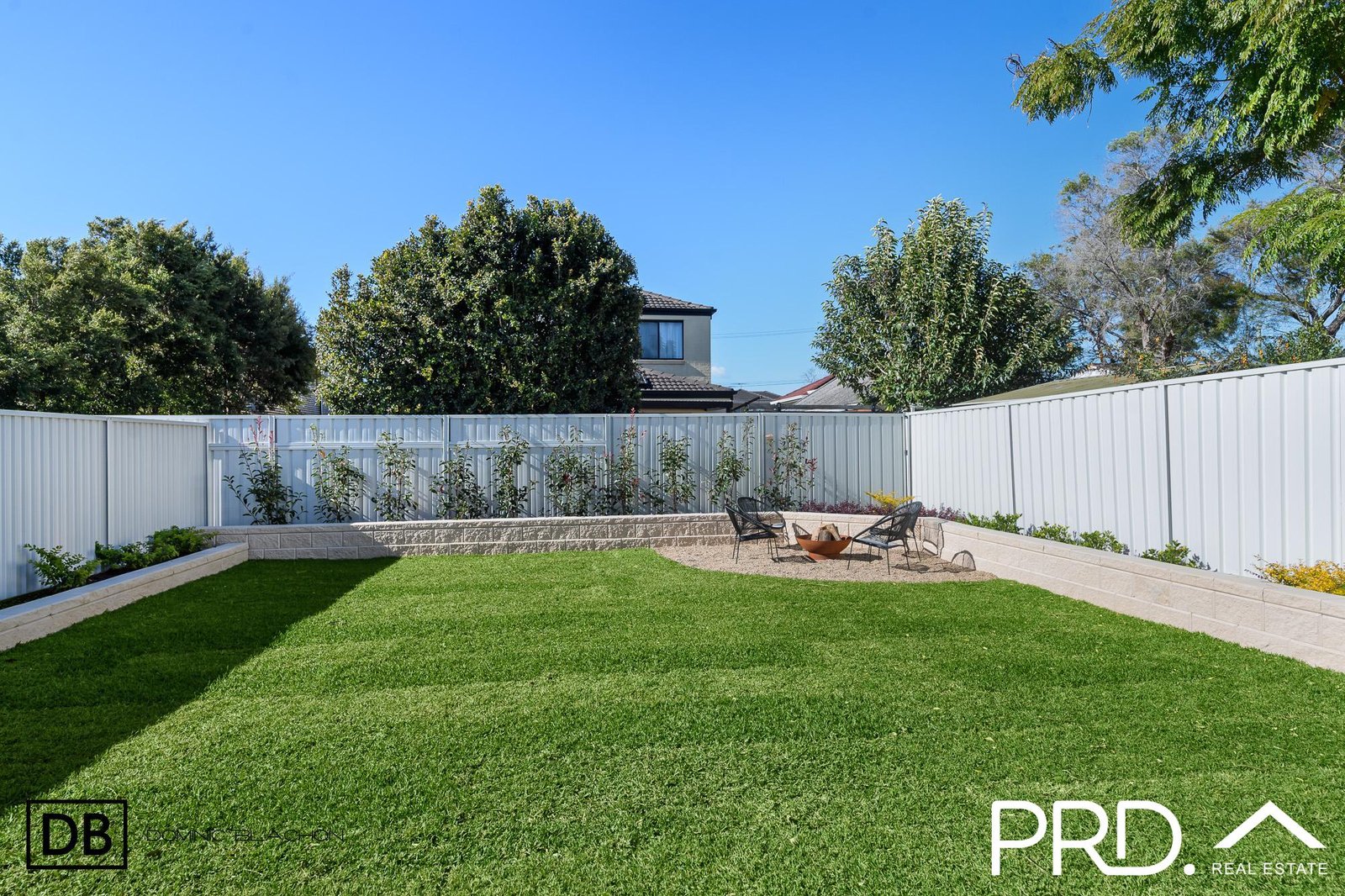 79 Apex Ave  PICNIC POINT 15