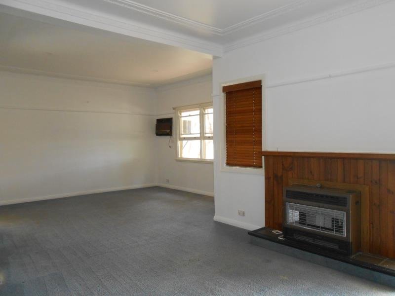 79 Bligh Street TAMWORTH 8