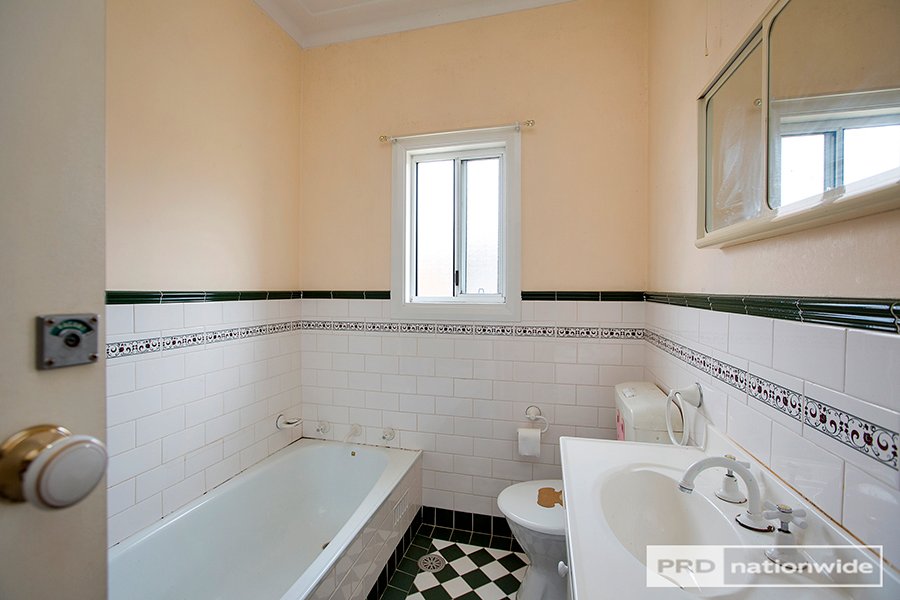 79 Bligh Street TAMWORTH 4