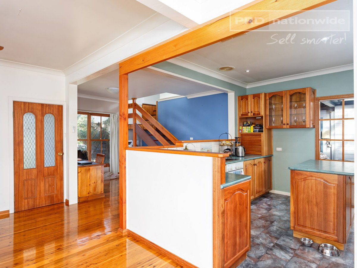 79 Broughton Street TUMUT 2