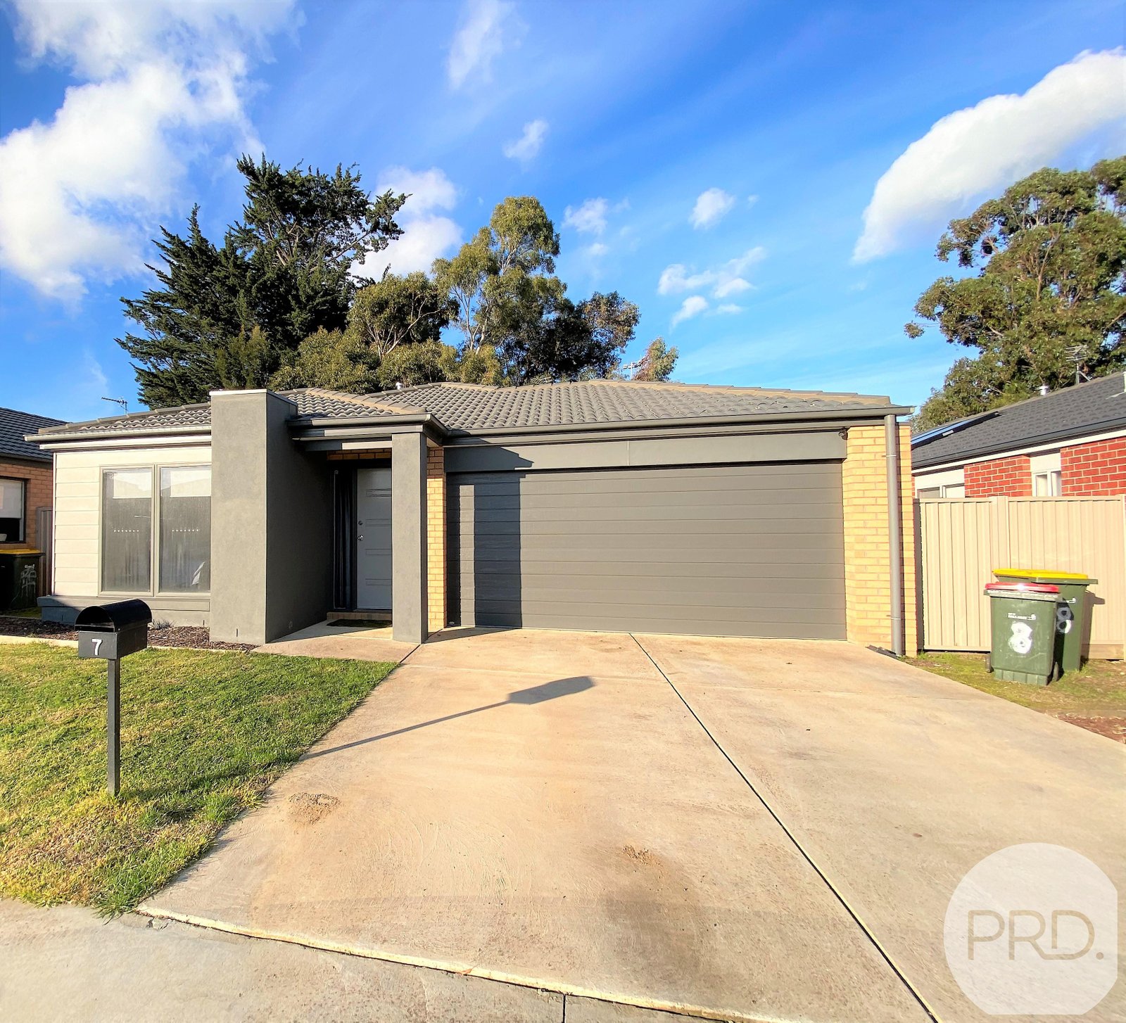 7/9 Burnett Street SEBASTOPOL 1