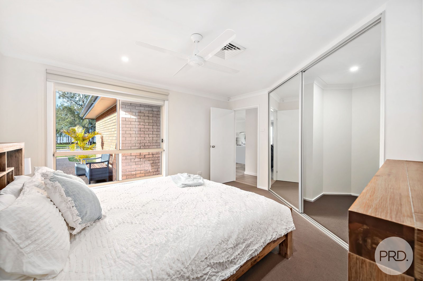 79 Cook Parade LEMON TREE PASSAGE 11