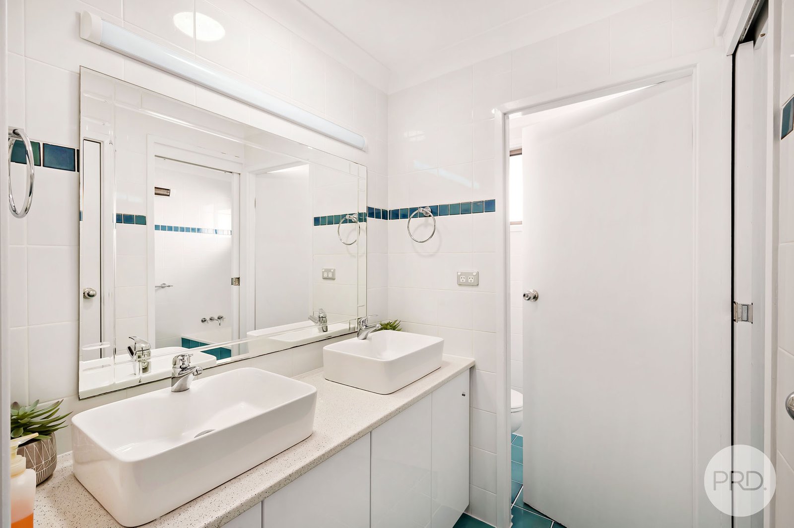 79 Cook Parade LEMON TREE PASSAGE 12