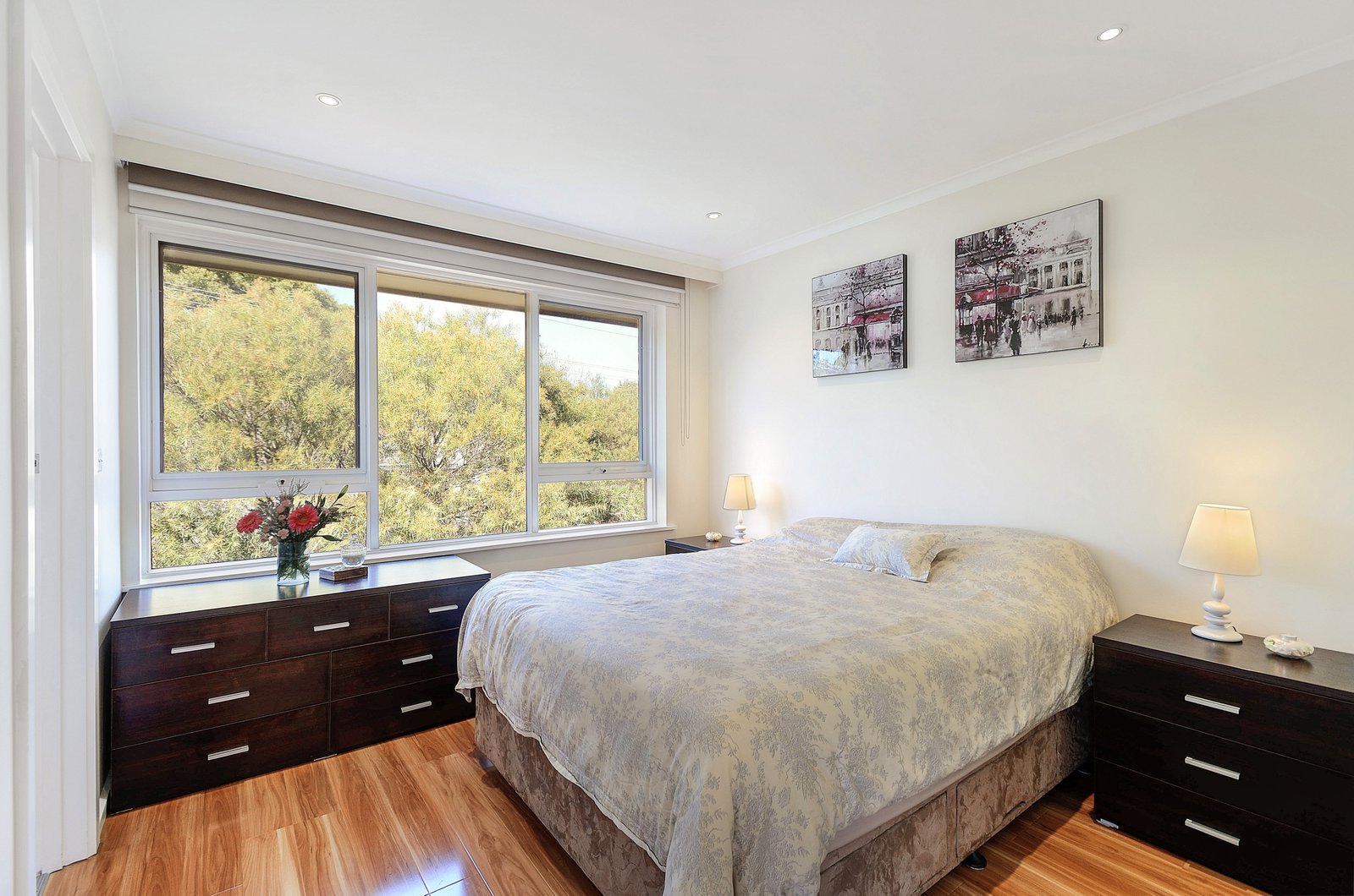 Gallery: 7/9 Daniell Crescent