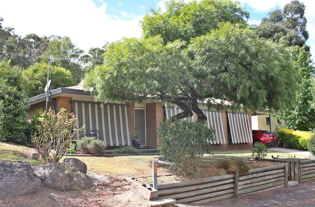79 Gilbert Street TUMBARUMBA 1