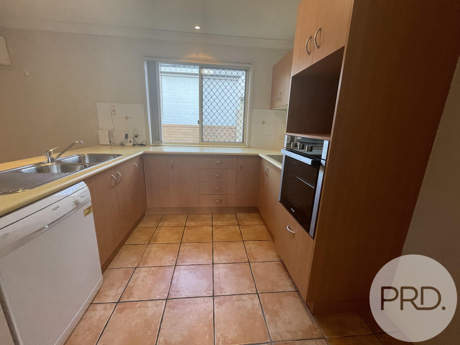 79 Groth Road (1 Laar Crescent)  BOONDALL 5