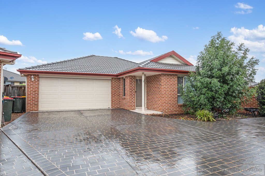 7/9 Harvest Court BRANXTON 1
