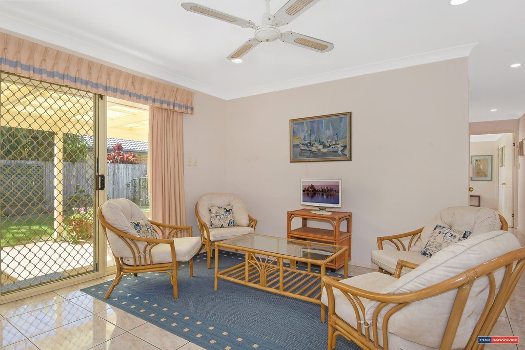 79 Honeyeater Drive BURLEIGH WATERS 6