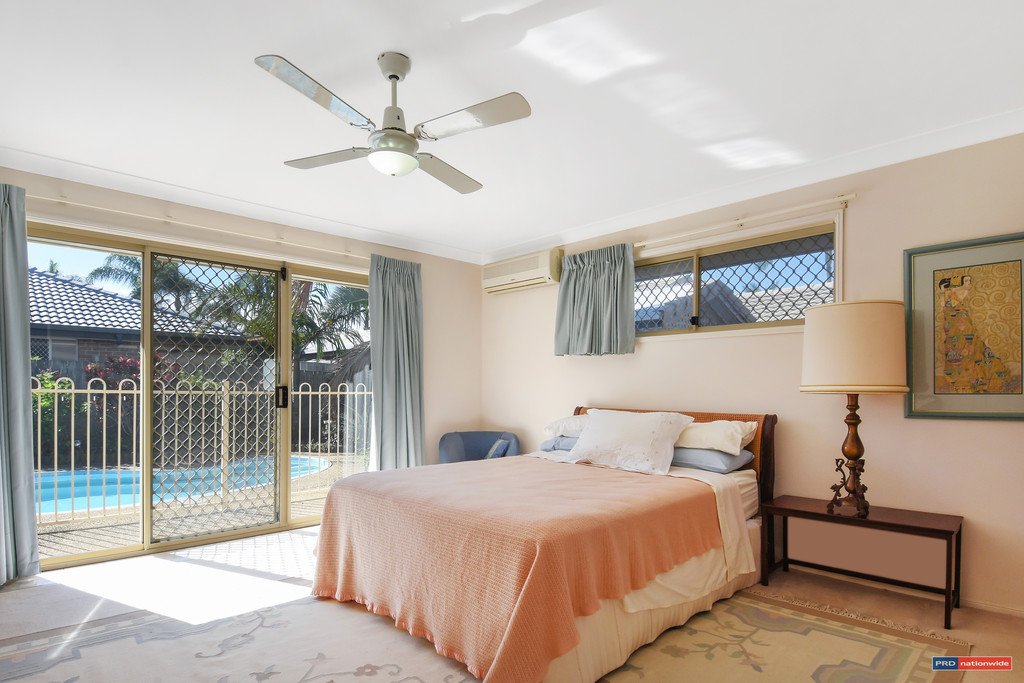 79 Honeyeater Drive BURLEIGH WATERS 7