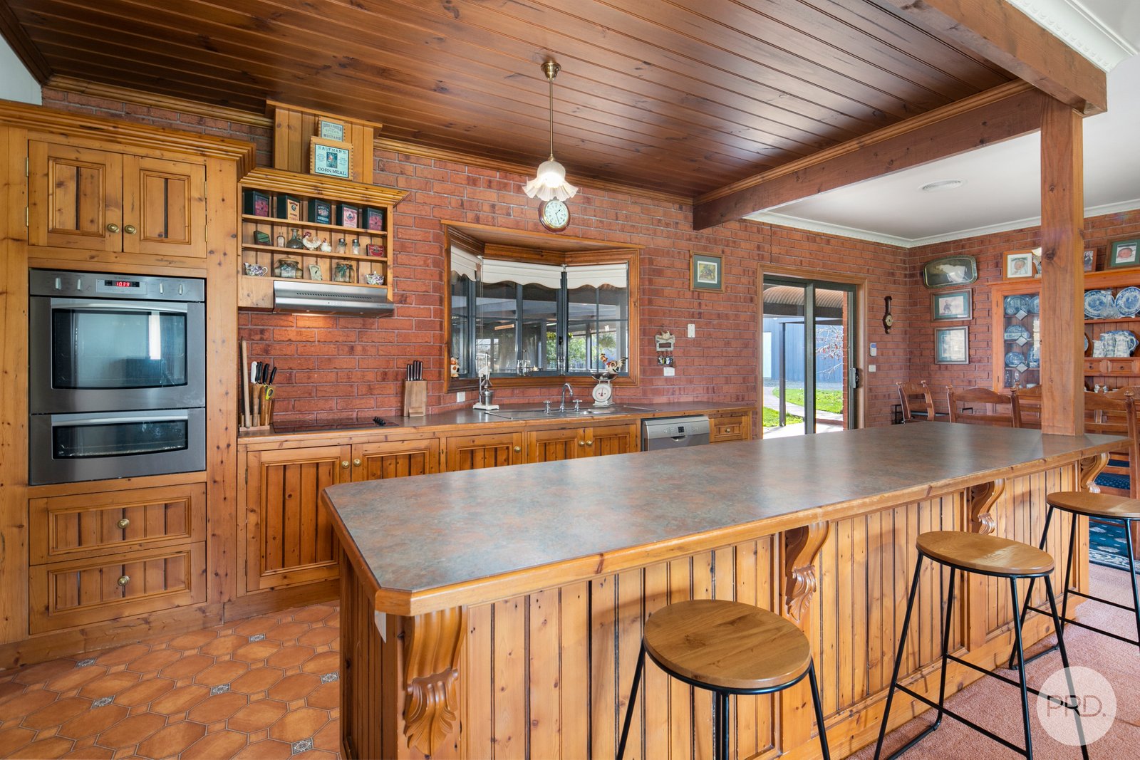 79 Kielys Road NAVIGATORS 5