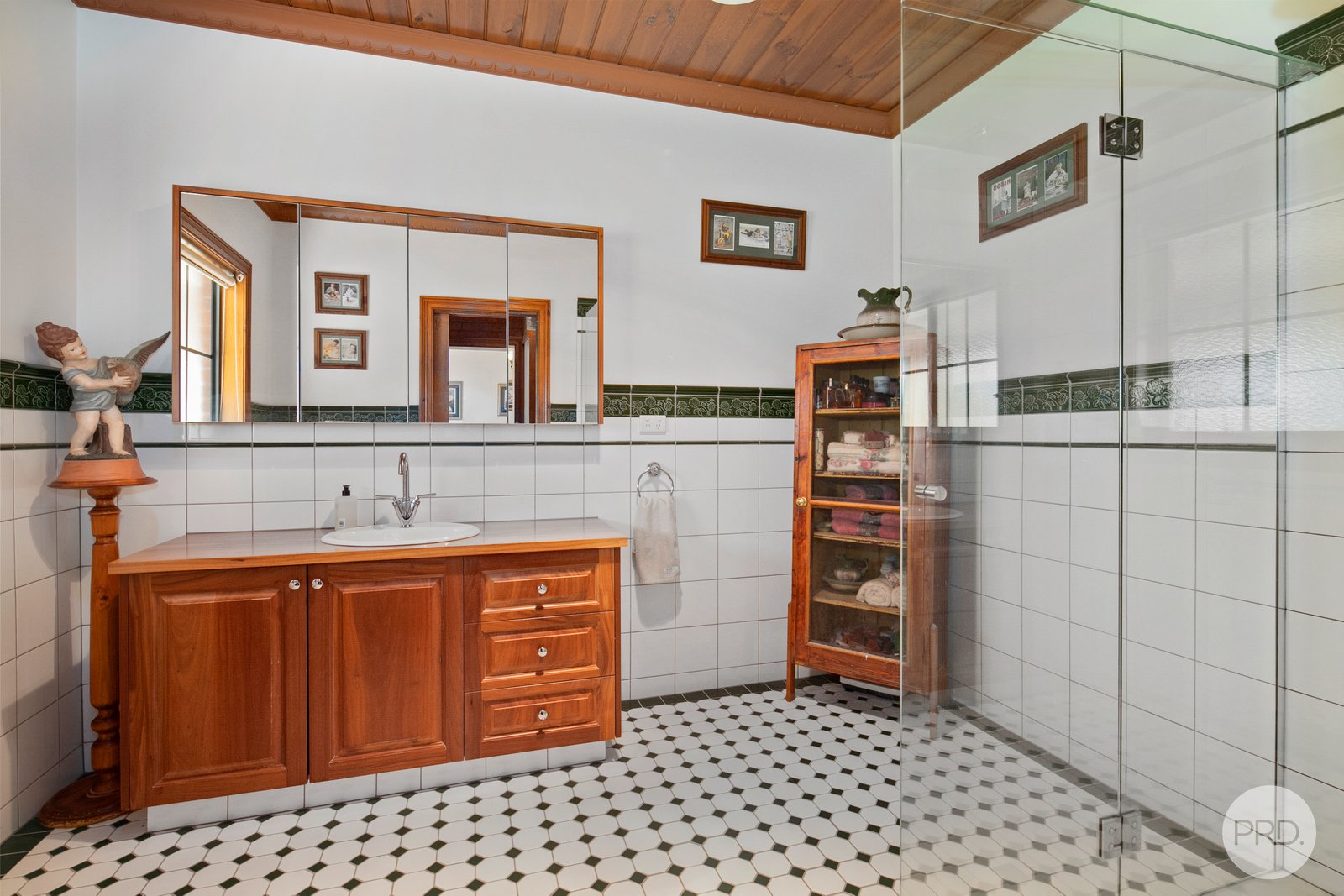 79 Kielys Road NAVIGATORS 9