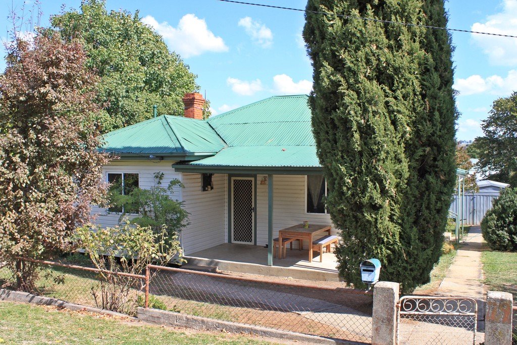 79 King Street TUMBARUMBA 1