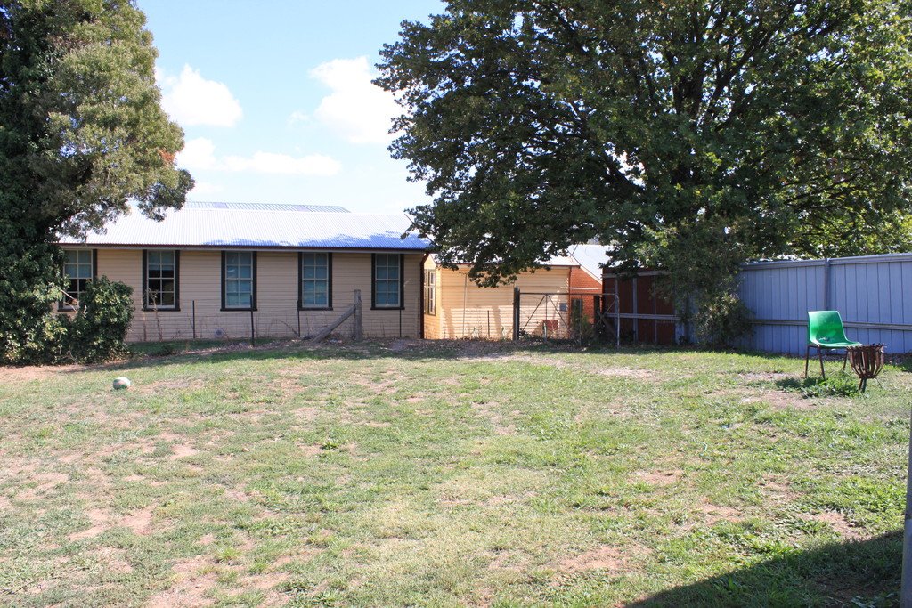 79 King Street TUMBARUMBA 9