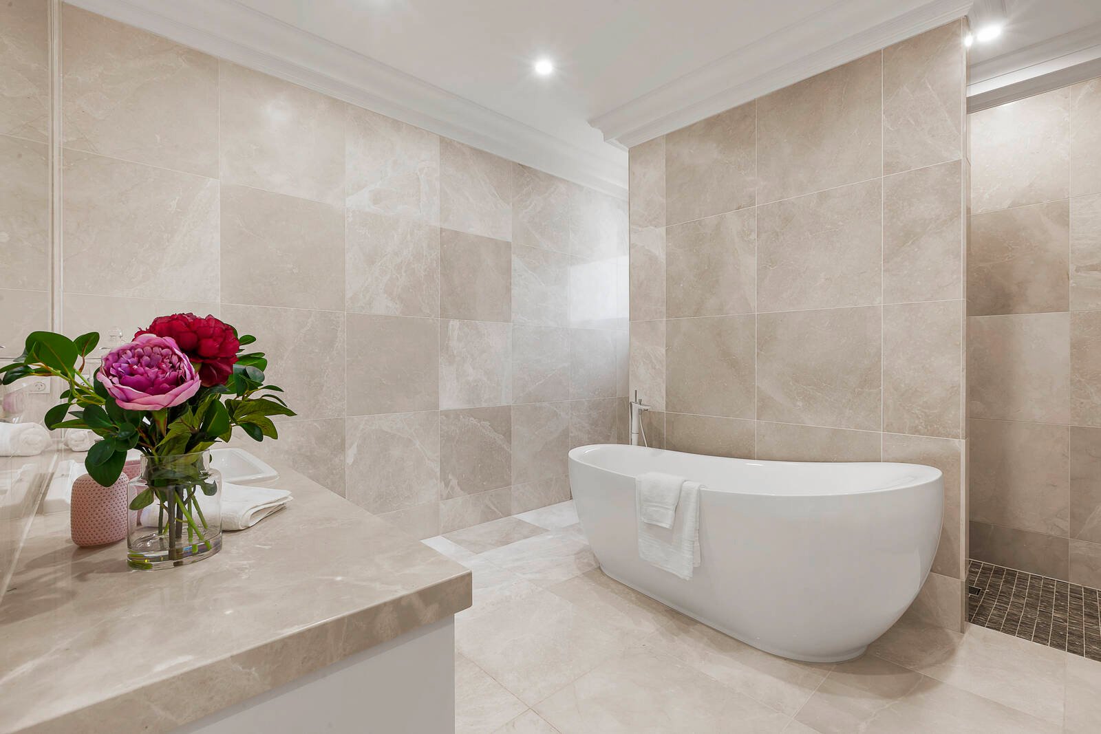 Real Estate and Property in 79 Leura Grove, Hawthorn East, VIC