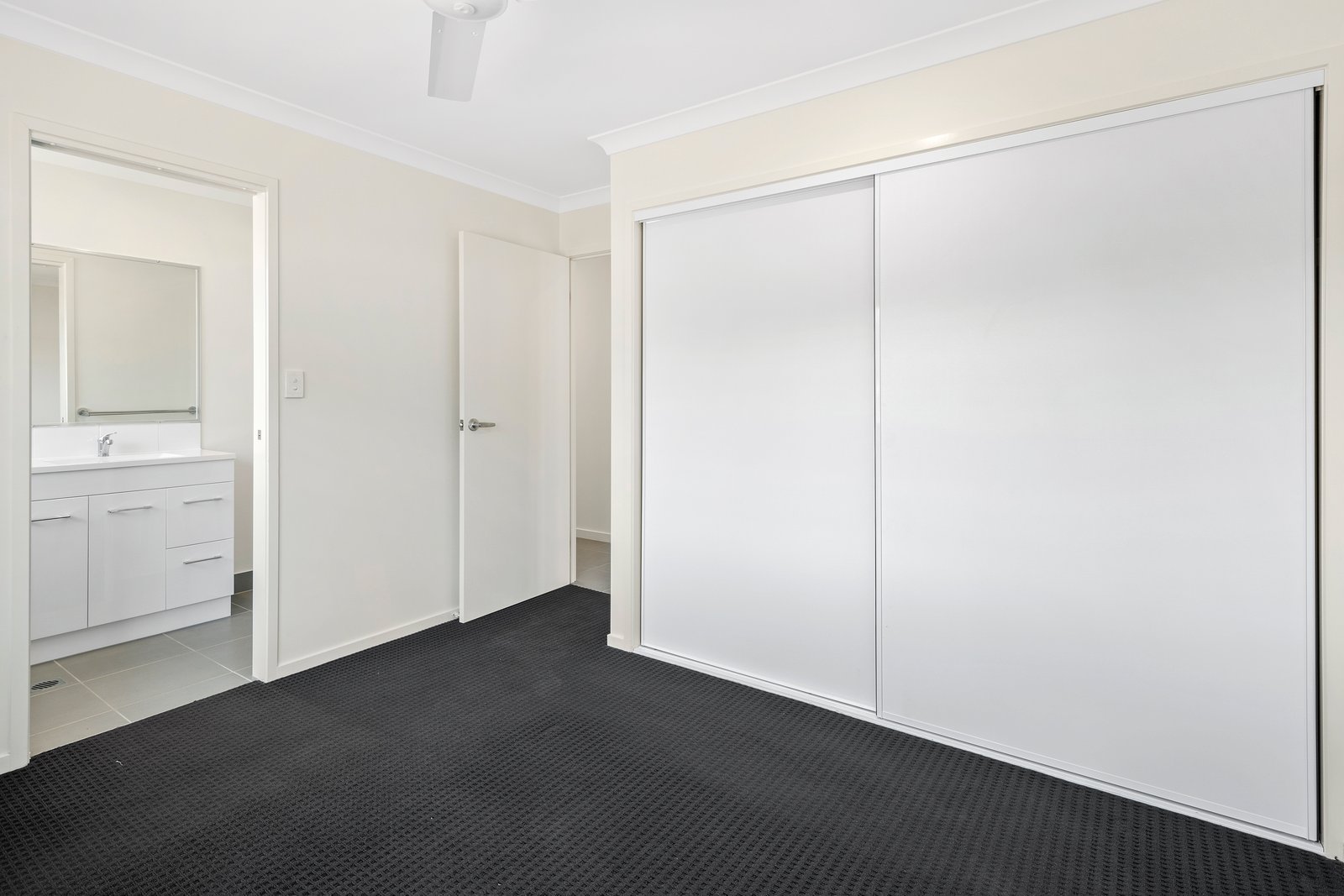 79 Macarthur Drive CANNONVALE 6