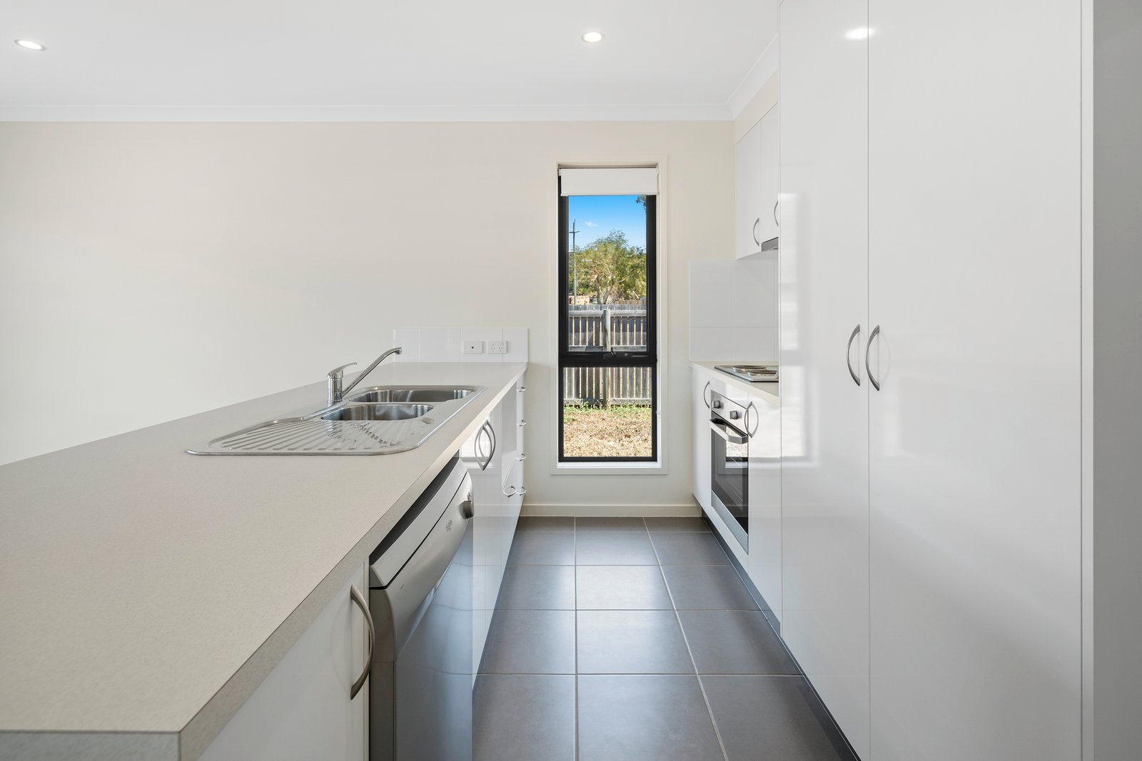 79 Macarthur Drive CANNONVALE 8
