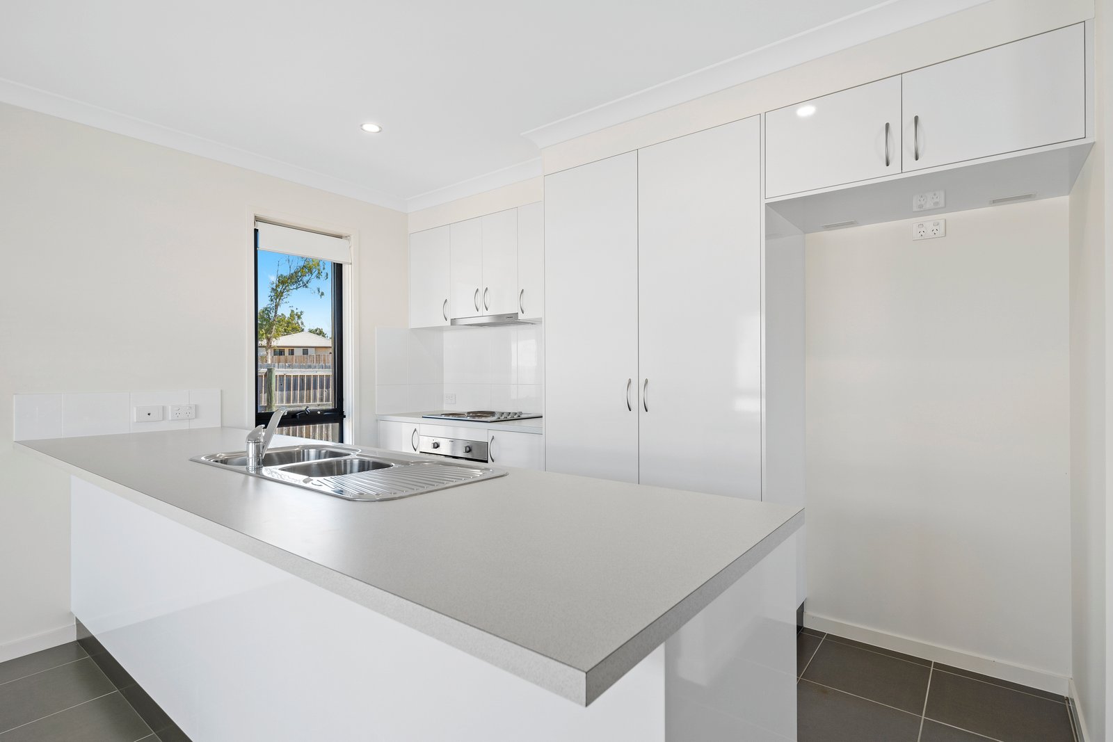 79 Macarthur Drive CANNONVALE 19