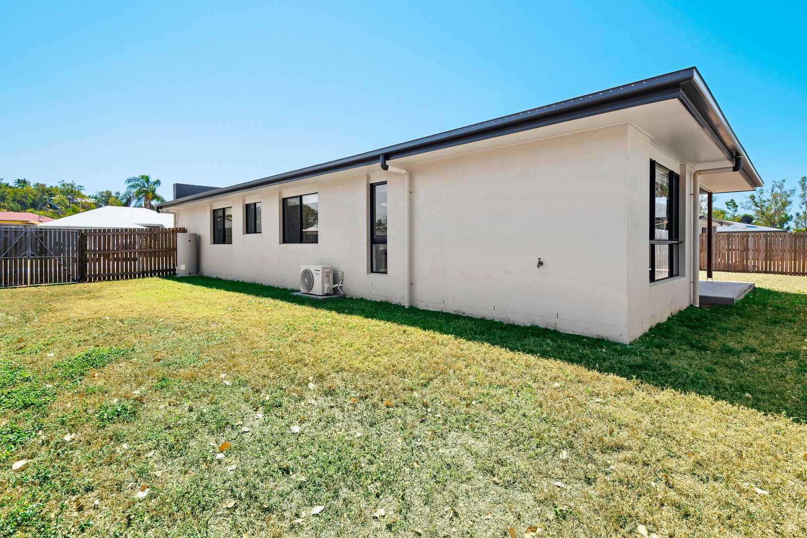 79 Macarthur Drive CANNONVALE 25