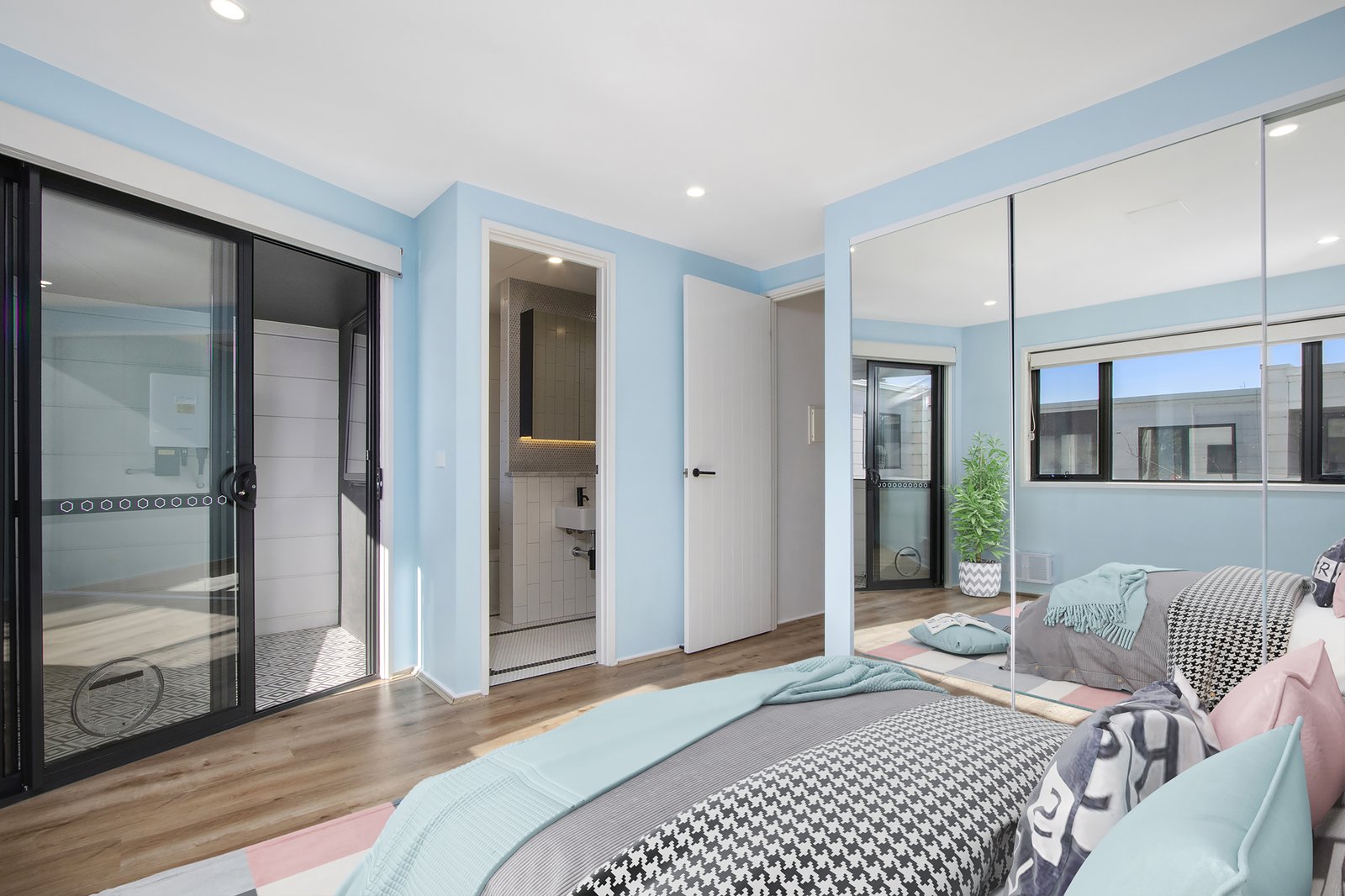 79 Macleay Street TURNER 9