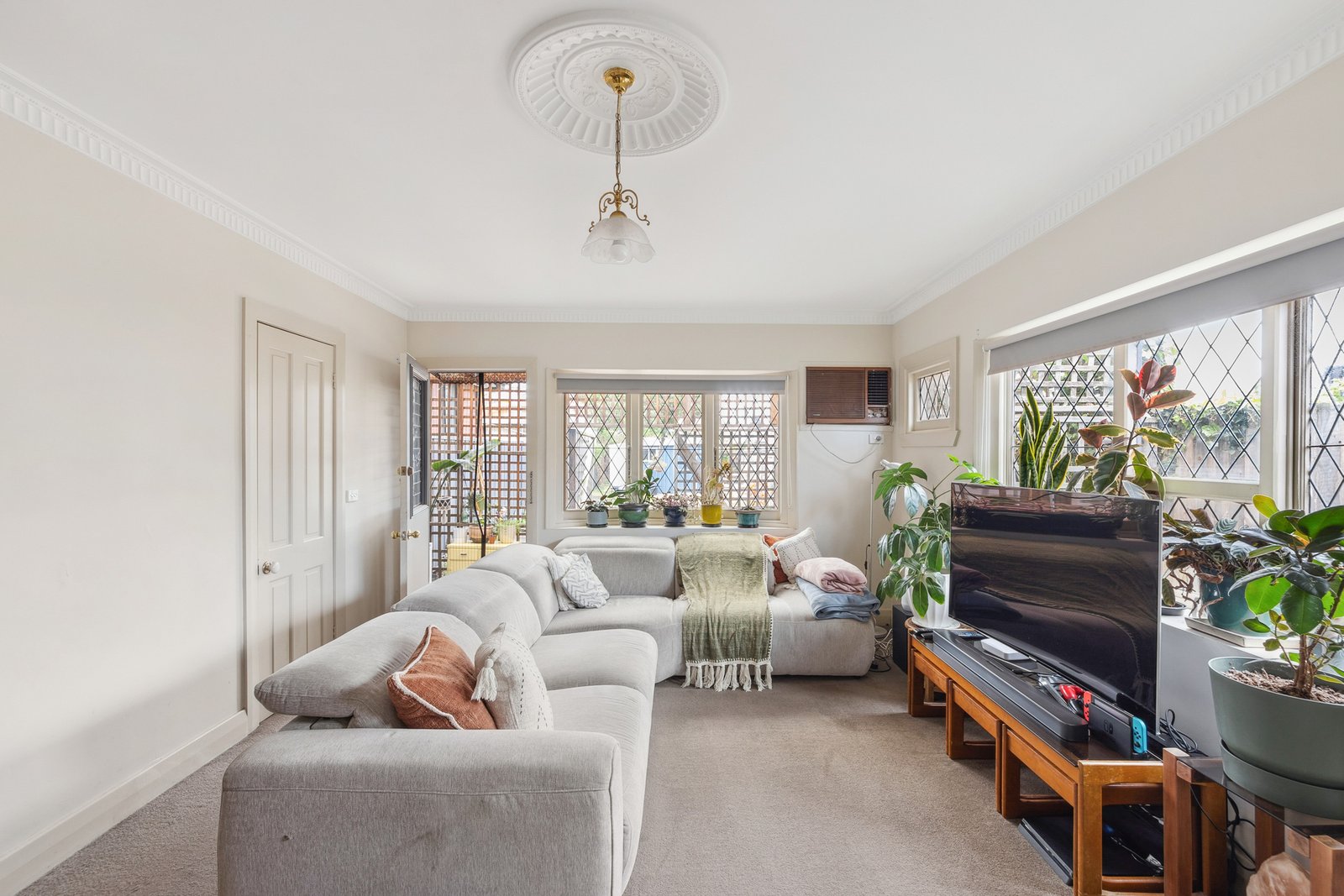 Gallery: 79 Macpherson Street