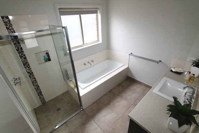 79 Macs Street CRESWICK 9