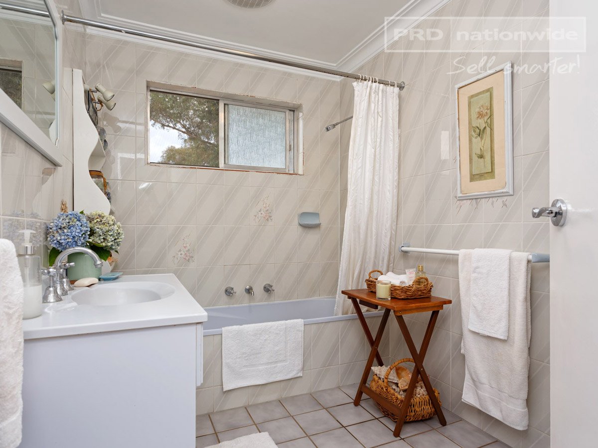 79 Mitchell Road LAKE ALBERT 12
