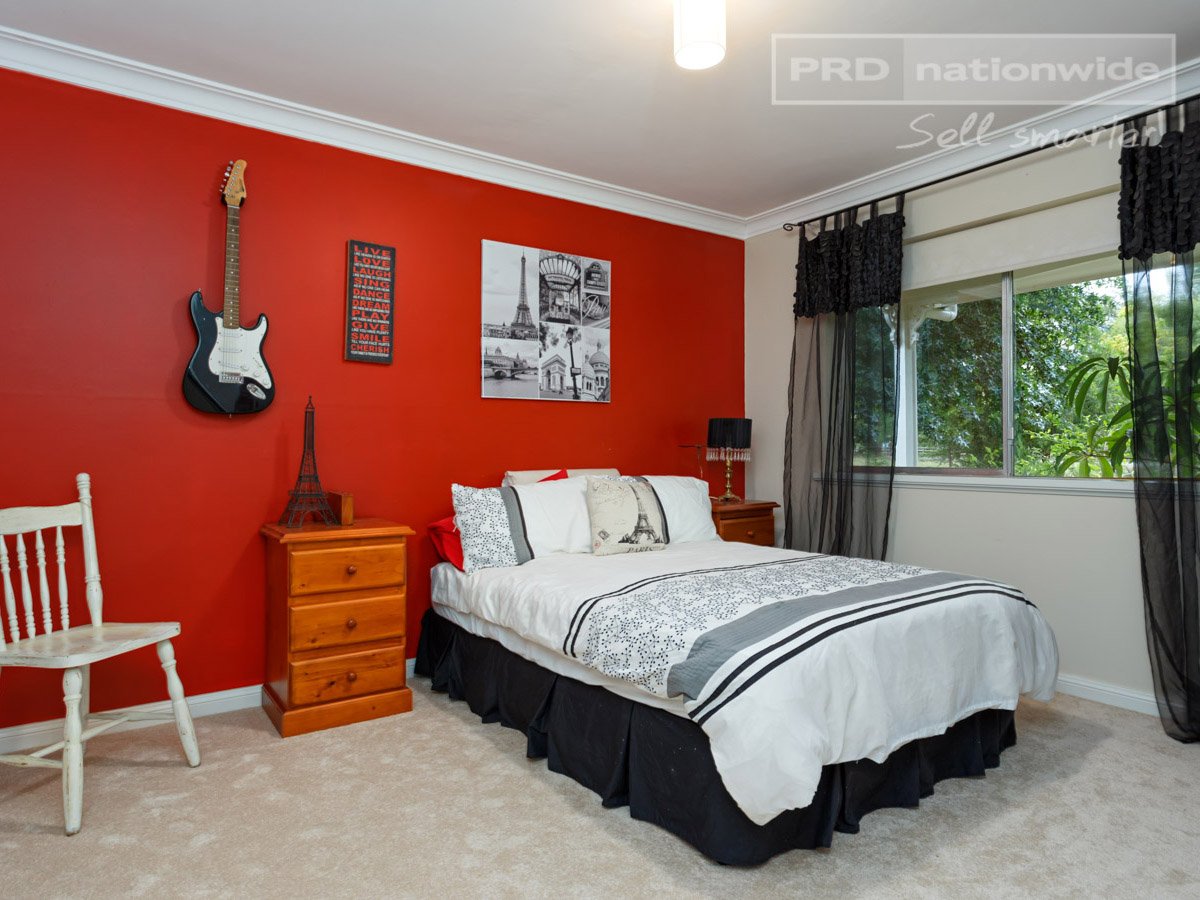 79 Mitchell Road LAKE ALBERT 13