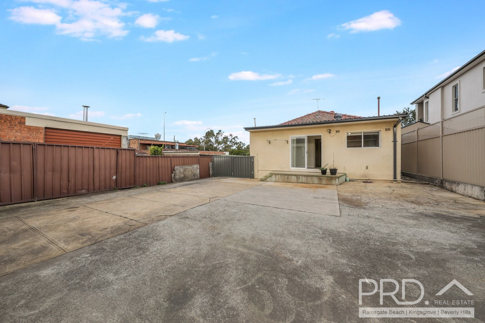 79 Moorefields Road KINGSGROVE 7