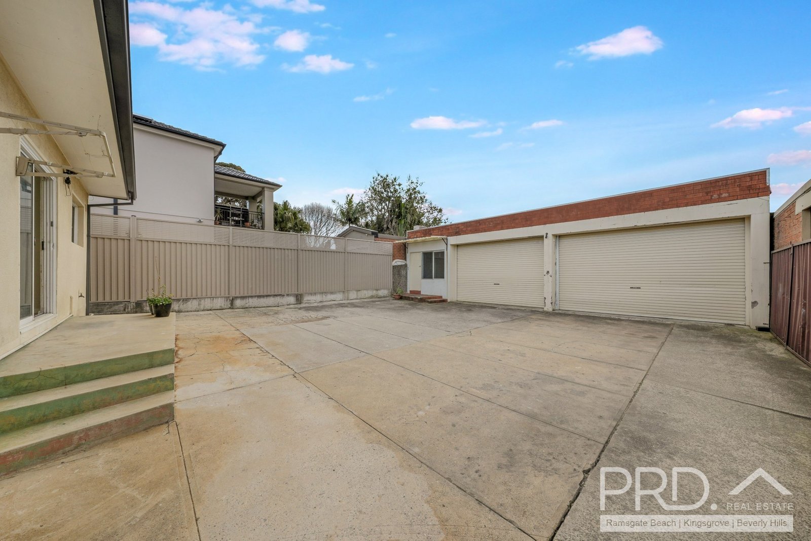 79 Moorefields Road KINGSGROVE 8