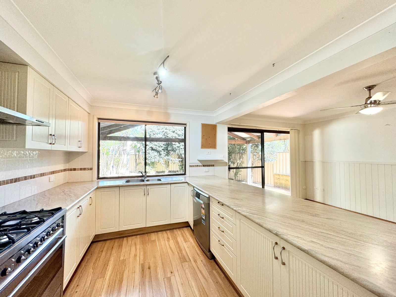 79 Morna Point Road ANNA BAY 2