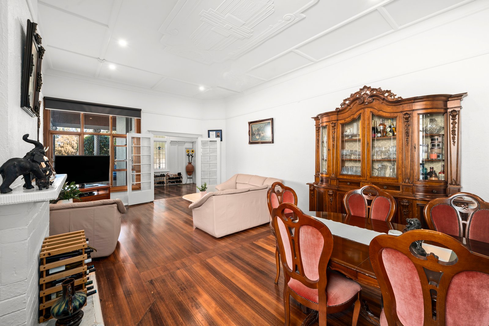 Real Estate and Property in 79 Ormond Esplanade, Elwood, VIC