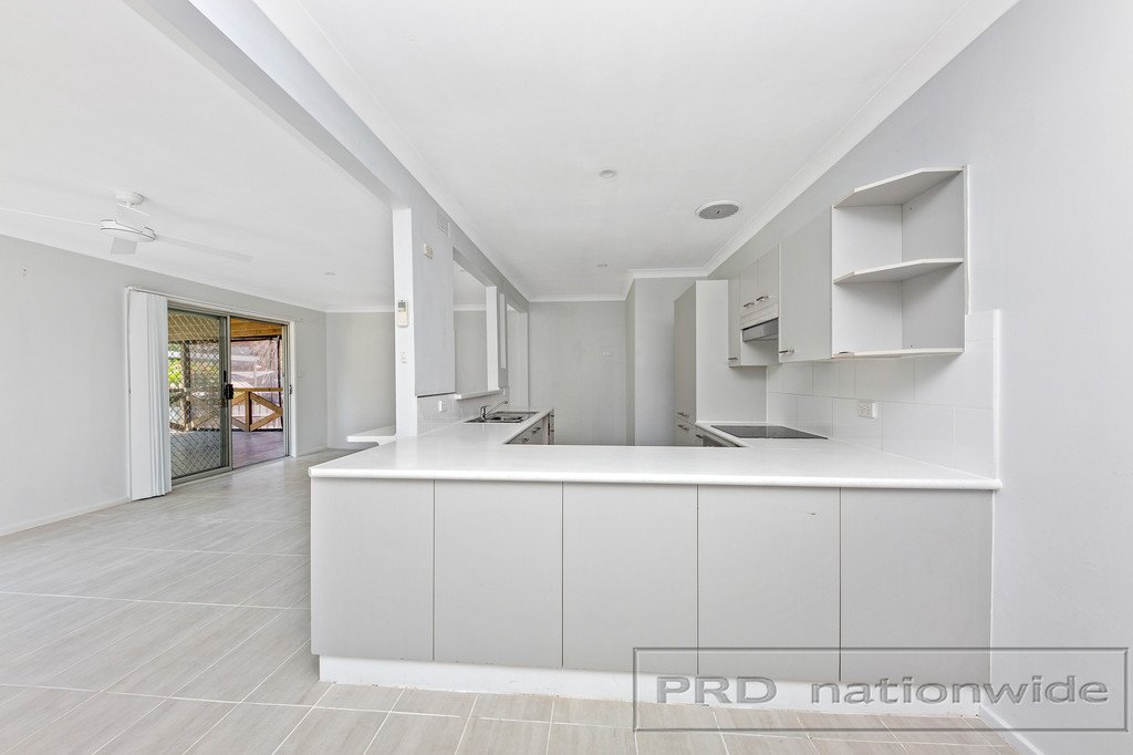 79 Pasadena Crescent BERESFIELD 5