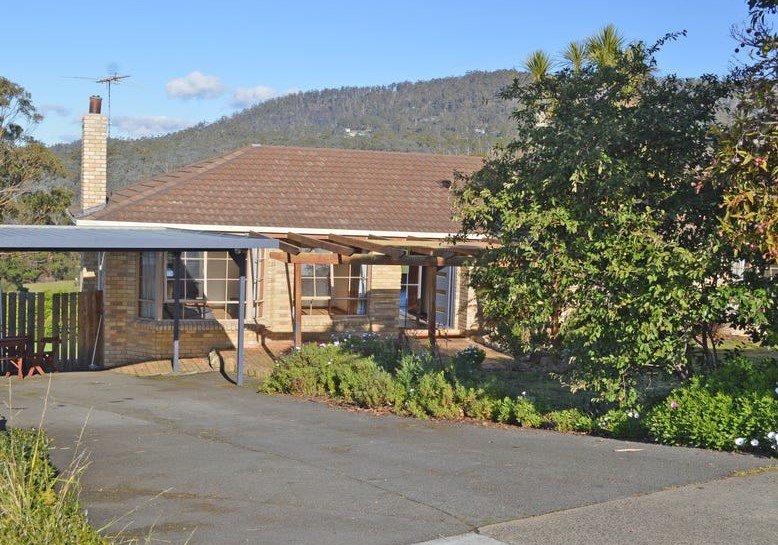 79 Suncoast Drive BLACKMANS BAY 16