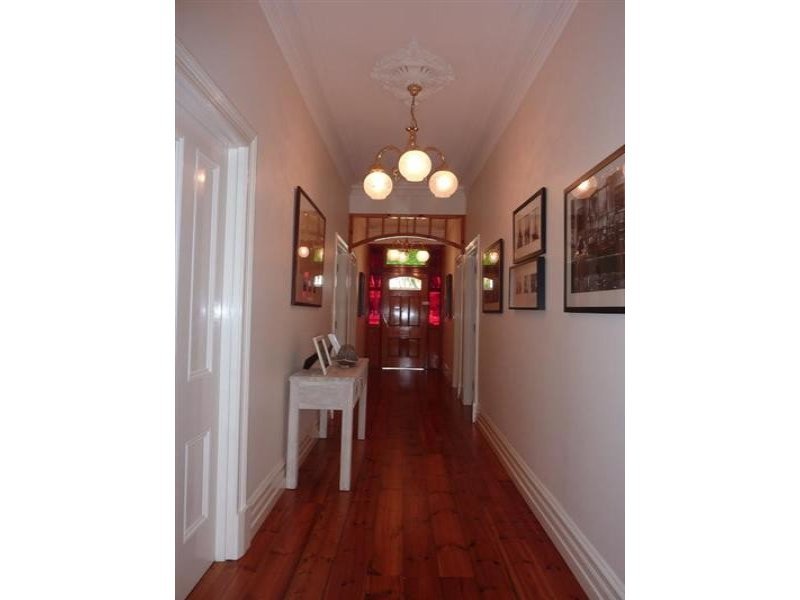 Gallery: 79 Truganini Road